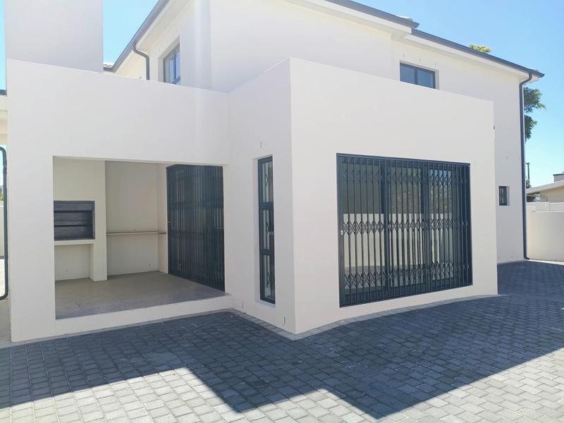 To Let 3 Bedroom Property for Rent in Ferndale Western Cape
